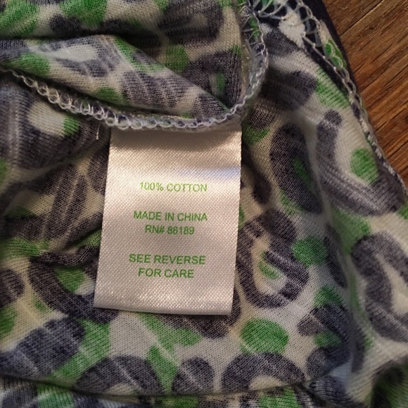 Lilly Pulitzer Thrill of the Chase Top- Size Med - Picture 8 of 8